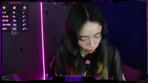 Snapshot of rav3nx_ chatting on December 15, 2024, 9:45 am online show from December 15, 2024, 9:45 am