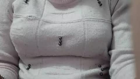 rava_sexy online show from February 14, 2026, 2:41 am