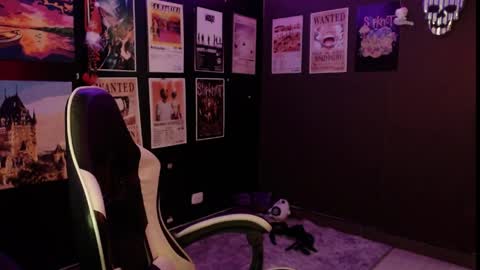 Snapshot of raven_darkk chatting on March 24, 2026, 8:36 pm Raven online show from March 24, 2026, 8:36 pm