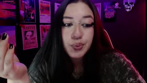Snapshot of raven_darkk chatting on April 27, 2026, 11:47 pm Raven online show from April 27, 2026, 11:47 pm