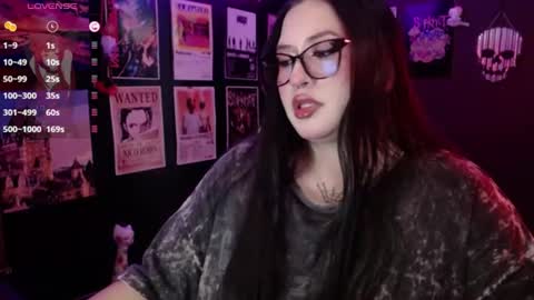 Snapshot of raven_darkk chatting on July 24, 2026, 7:01 pm Raven online show from July 24, 2026, 7:01 pm