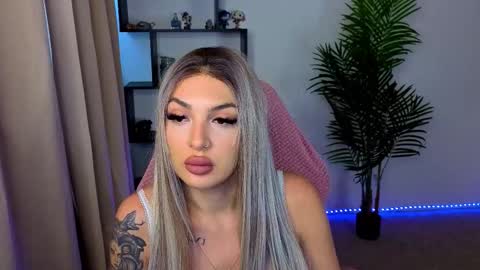 raven_inkk online show from December 2, 2025, 9:47 am