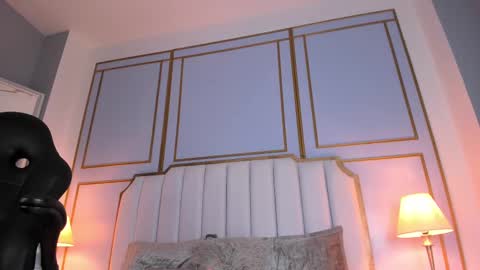 Snapshot of raven_jade_ chatting on February 21, 2025, 3:23 am raven_jade_ online show from February 21, 2025, 3:23 am