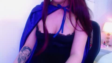 raven_love_ online show from October 31, 2025, 6:42 pm