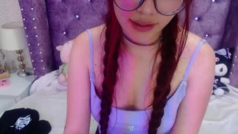 raven_love_ online show from November 5, 2025, 10:21 pm