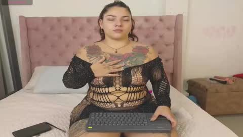 Snapshot of raven_noctis_ chatting on February 8, 2026, 1:25 pm Raven online show from February 8, 2026, 1:25 pm