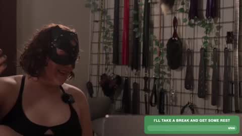 Snapshot of raven_risque chatting on December 7, 2024, 3:58 am Raven online show from December 7, 2024, 3:58 am