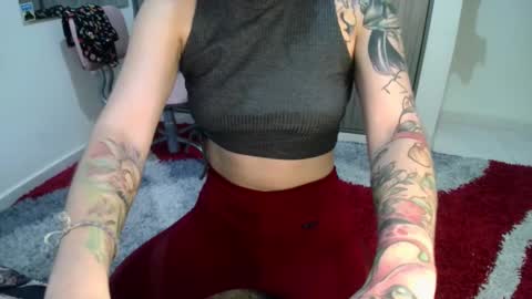 Snapshot of raven_sam33 chatting on February 27, 2026, 10:21 pm Sam in the dark3 online show from February 27, 2026, 10:21 pm