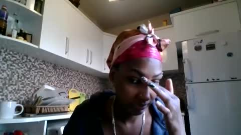 ravenbby online show from April 15, 2026, 5:47 am