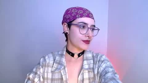 ravendarkness_ online show from August 1, 2026, 6:56 am