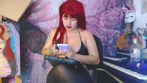 ravenlotus online show from March 25, 2026, 7:42 pm