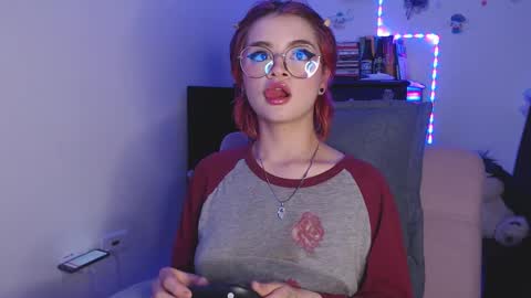 Snapshot of raventh_ chatting on February 13, 2025, 5:48 am raventh_ online show from February 13, 2025, 5:48 am