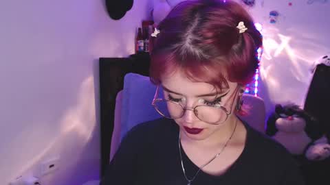 Snapshot of raventh_ chatting on February 14, 2025, 7:59 am raventh_ online show from February 14, 2025, 7:59 am