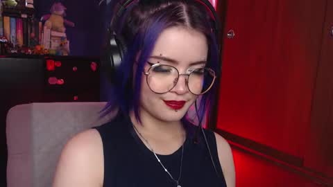 Snapshot of raventh_ chatting on September 26, 2025, 3:27 pm raventh_ online show from September 26, 2025, 3:27 pm