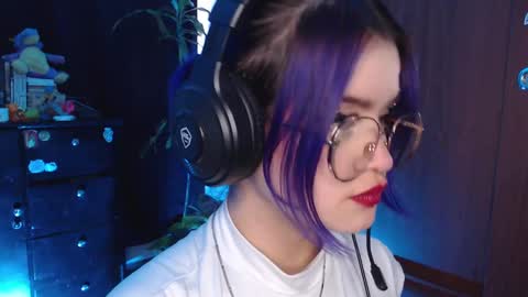 Snapshot of raventh_ chatting on October 2, 2025, 9:55 pm raventh_ online show from October 2, 2025, 9:55 pm