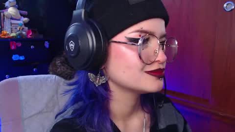 Snapshot of raventh_ chatting on October 4, 2025, 2:09 am raventh_ online show from October 4, 2025, 2:09 am