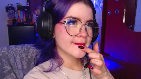 Snapshot of raventh_ chatting on October 11, 2025, 1:20 pm raventh_ online show from October 11, 2025, 1:20 pm