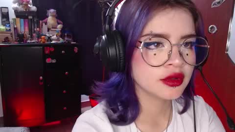 Snapshot of raventh_ chatting on November 2, 2025, 11:56 am raventh_ online show from November 2, 2025, 11:56 am