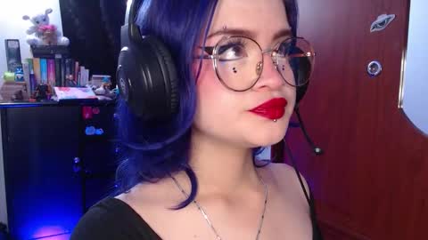 Snapshot of raventh_ chatting on November 6, 2025, 12:17 pm raventh_ online show from November 6, 2025, 12:17 pm