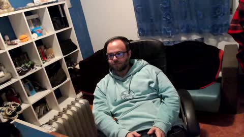 ravingr3d3 online show from February 3, 2025, 10:11 pm