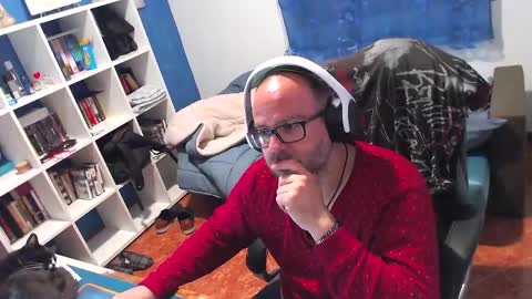 ravingr3d3 online show from April 7, 2026, 11:59 pm