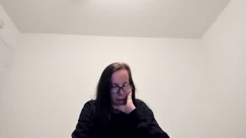 Ravishing Peach Goddess online show from March 16, 2026, 3:45 am