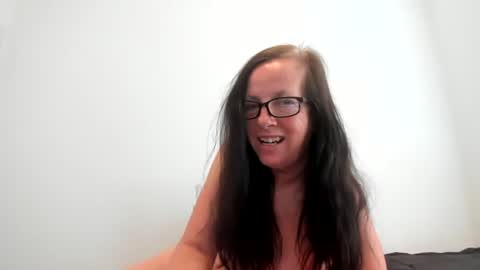 Ravishing Peach Goddess online show from March 25, 2026, 1:28 pm