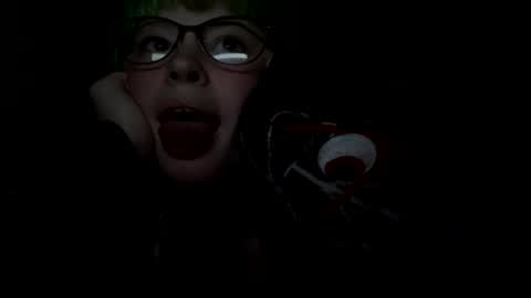 Snapshot of ravyn_xoxo chatting on January 11, 2025, 6:24 am Ravynn 3 online show from January 11, 2025, 6:24 am