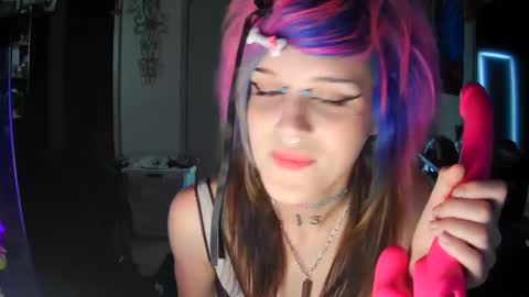 ravynstar13 online show from October 1, 2025, 3:01 am