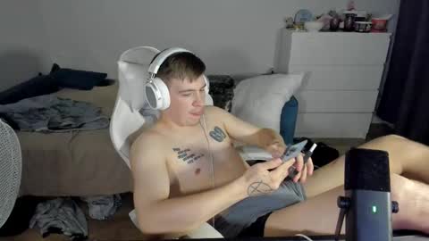 Ray online show from October 8, 2025, 8:17 pm