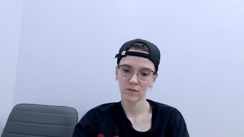 Ray-Ray online show from March 6, 2026, 5:20 pm