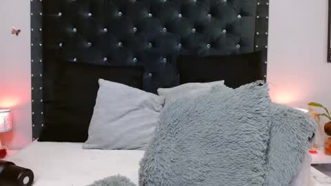 Ray online show from February 25, 2025, 2:25 am