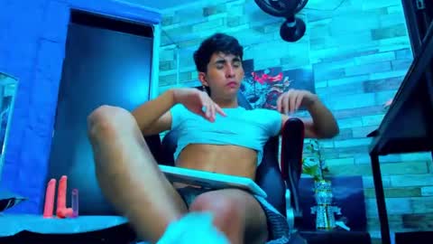 Snapshot of rayan_black chatting on December 14, 2024, 7:40 am rayan_black online show from December 14, 2024, 7:40 am