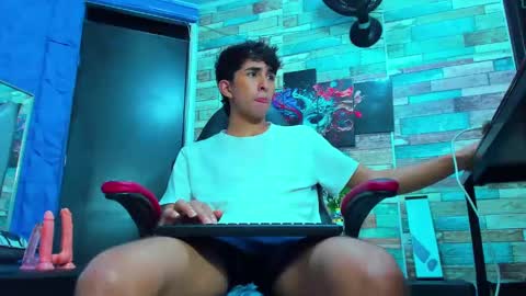 Snapshot of rayan_black chatting on December 25, 2024, 10:05 pm rayan_black online show from December 25, 2024, 10:05 pm