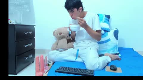 Snapshot of rayan_black chatting on January 7, 2025, 1:17 am rayan_black online show from January 7, 2025, 1:17 am