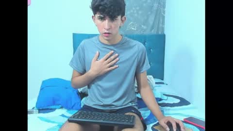 Snapshot of rayan_black chatting on February 17, 2025, 5:47 am rayan_black online show from February 17, 2025, 5:47 am