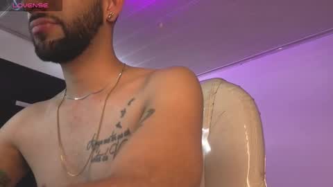 Snapshot of rayan_ortiz chatting on November 15, 2025, 6:11 am rayan_ortiz online show from November 15, 2025, 6:11 am