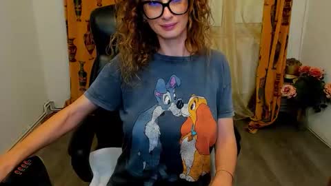 Snapshot of raylennem01 chatting on May 13, 2026, 5:49 am ray online show from May 13, 2026, 5:49 am