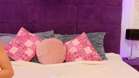 RaysaDrake online show from April 4, 2026, 4:11 am