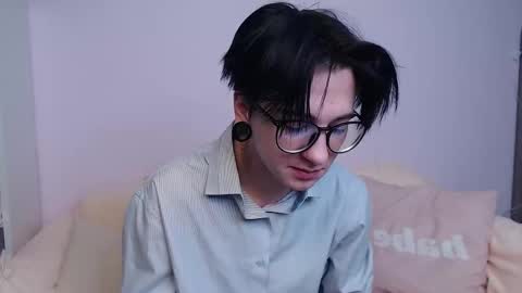 Ray online show from January 17, 2026, 5:01 am