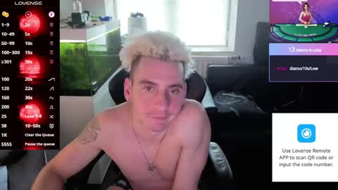Snapshot of rayzel_white chatting on May 23, 2026, 5:50 pm Rayzel White online show from May 23, 2026, 5:50 pm