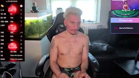 Rayzel White online show from June 10, 2026, 5:23 pm
