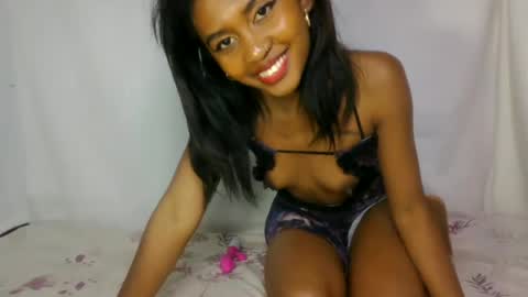 Snapshot of razafindrasoa chatting on June 24, 2026, 8:19 pm razafindrasoa online show from June 24, 2026, 8:19 pm
