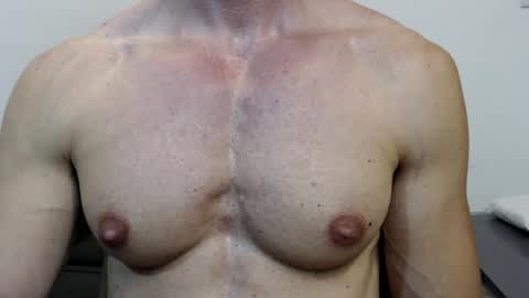 razorramon13 online show from December 18, 2024, 3:33 pm