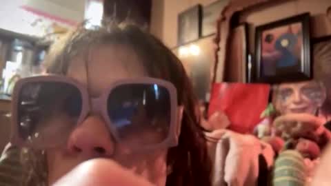 Snapshot of rcherrycola00 chatting on February 25, 2026, 4:05 pm rcherrycola00 online show from February 25, 2026, 4:05 pm