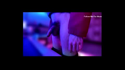 rcomi4 online show from November 3, 2025, 11:15 pm