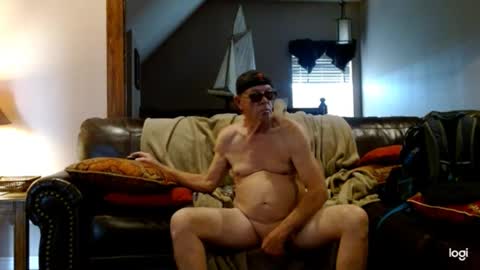 Snapshot of ready4aride2day chatting on December 16, 2024, 2:38 pm ready4aride2day online show from December 16, 2024, 2:38 pm