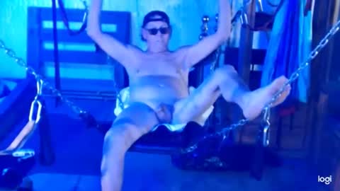 Snapshot of ready4aride2day chatting on December 27, 2024, 3:37 pm ready4aride2day online show from December 27, 2024, 3:37 pm