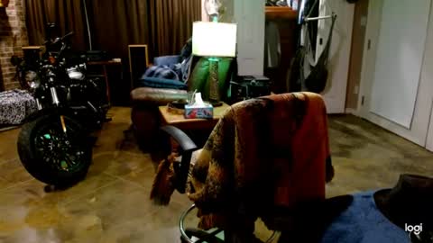 Snapshot of ready4aride2day chatting on January 18, 2025, 10:39 am ready4aride2day online show from January 18, 2025, 10:39 am