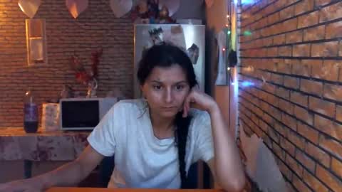 real_coupl3 online show from May 31, 2026, 7:48 pm